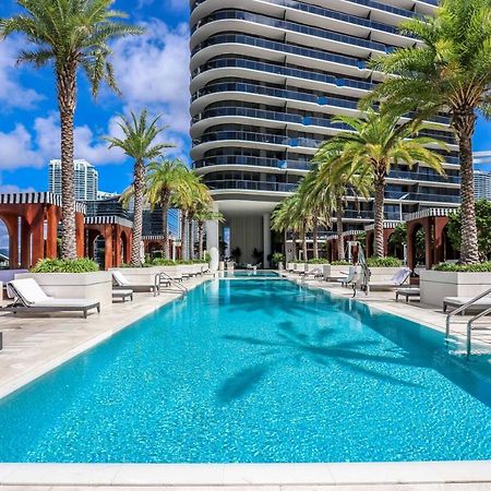 Aluna Lux Suites At Sls Lux Brickell Building Miami Esterno foto